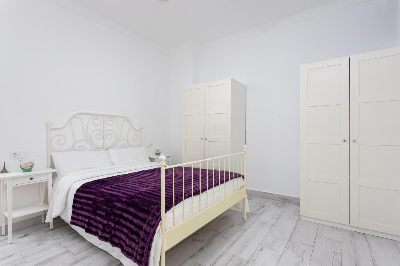 Apartamento Carmen มาลากา ภายนอก รูปภาพ